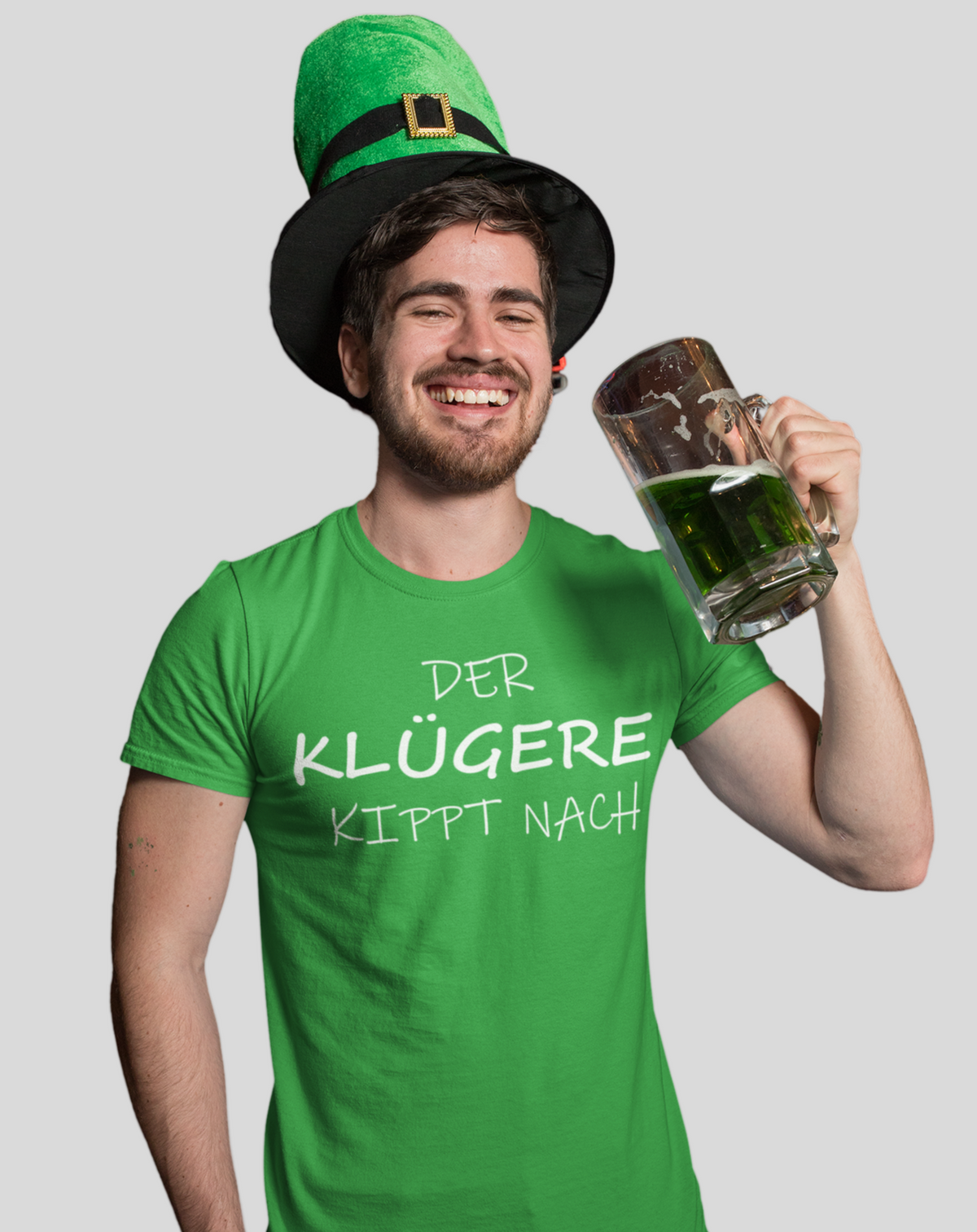 Der Klügere kippt nach.  - Herren Shirt